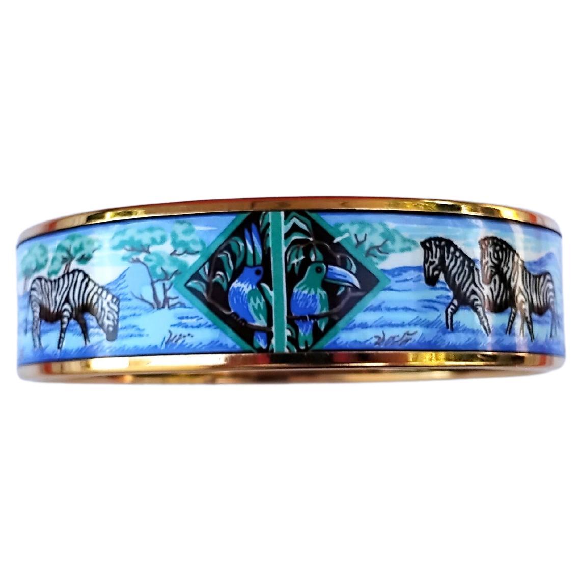 Women's Hermès Zebras Enamel Bracelet Africa Yellow Gold Hdw S. GM 70 For Sale