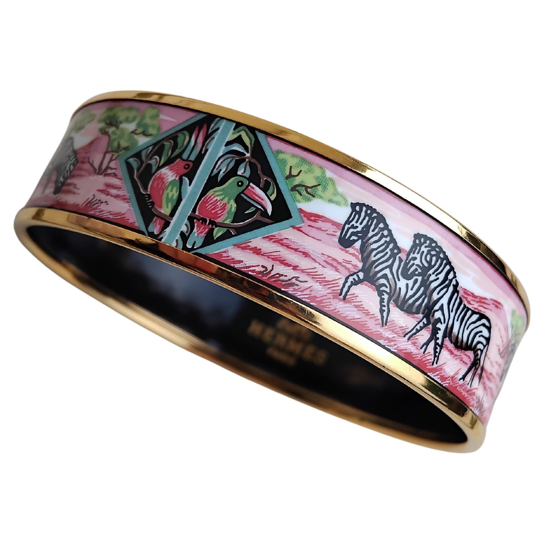Women's Hermès Zebras Toucans Tropiques Gold Hdw Enamel Bracelet Pink Size 70 For Sale