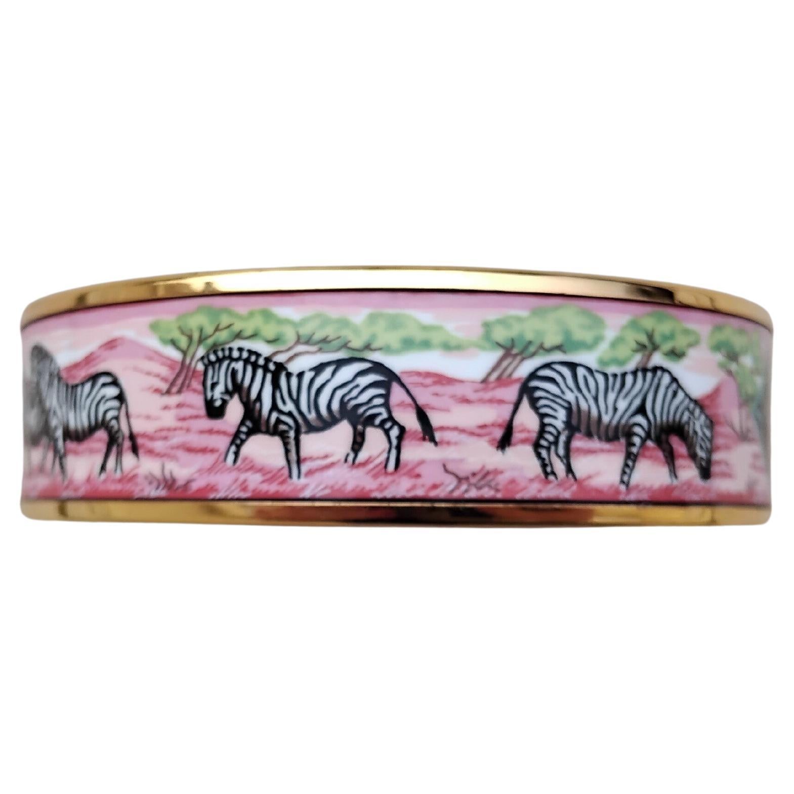 Hermès Zebras Toucans Tropiques Gold Hdw Enamel Bracelet Pink Size 70 For Sale 2