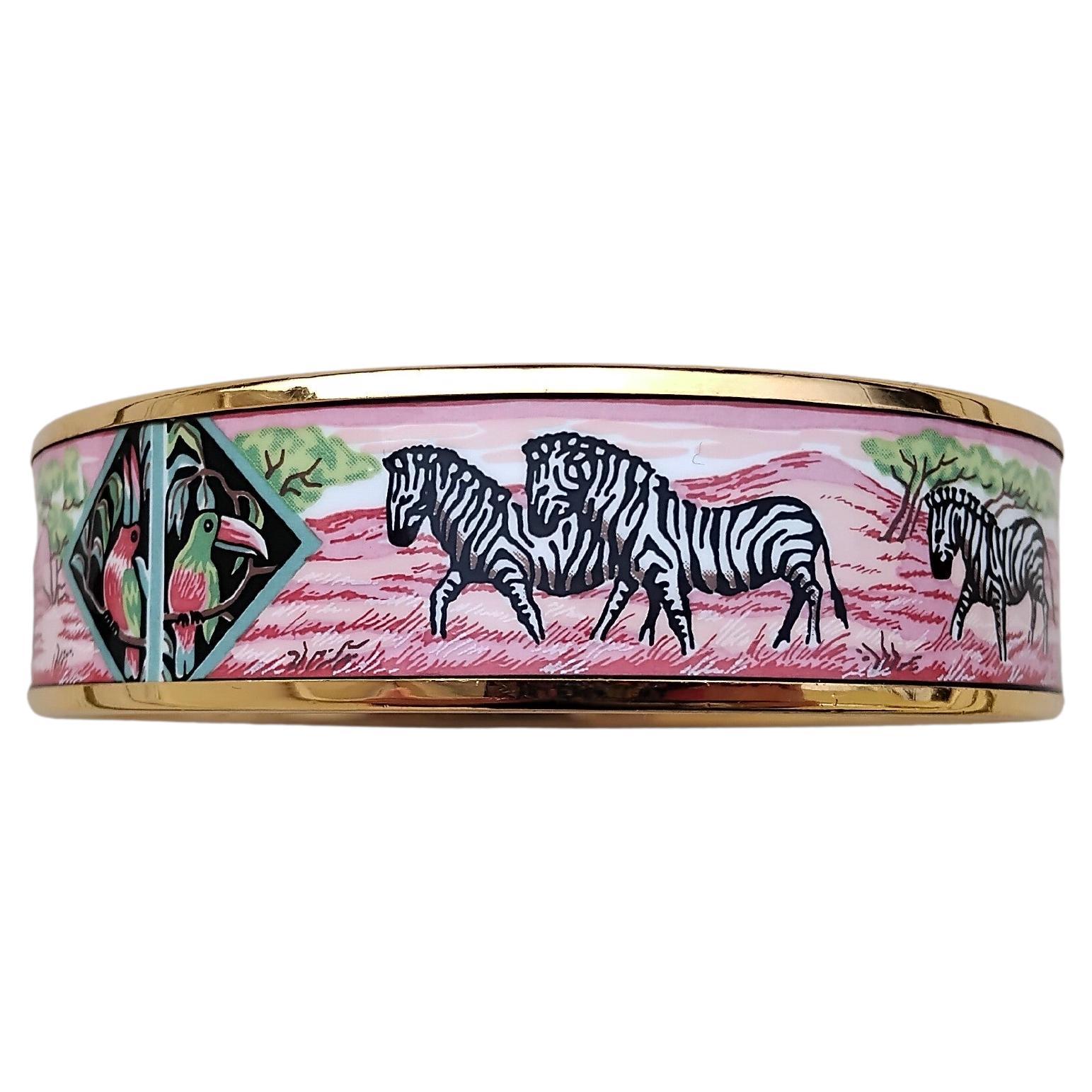 Hermès Zebras Toucans Tropiques Gold Hdw Enamel Bracelet Pink Size 70 For Sale 3