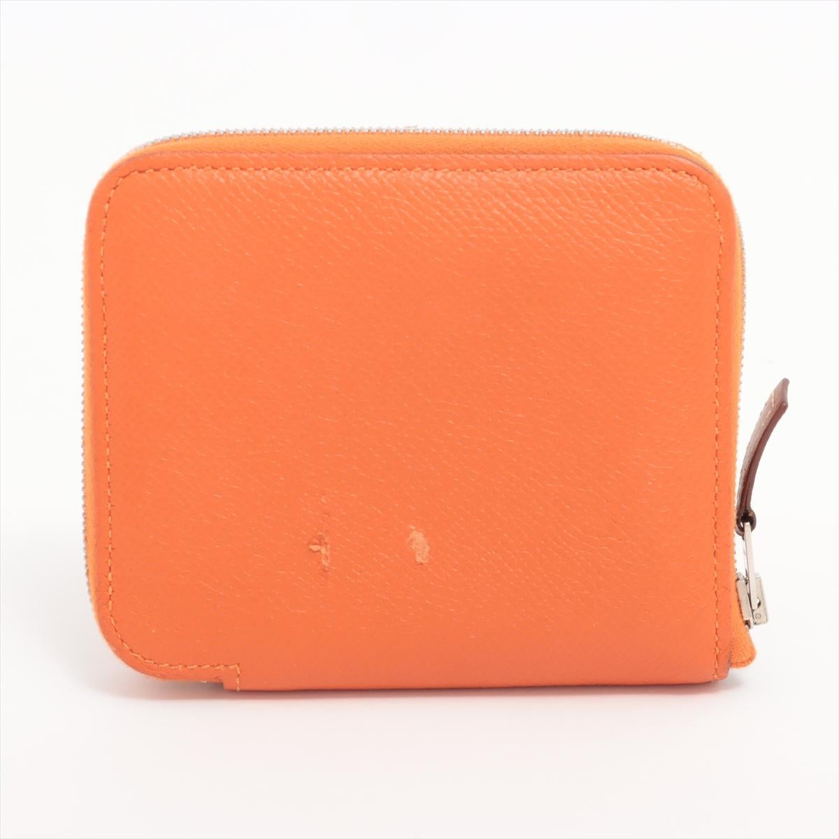 Hermès Zip Around Compact Coin Case Orange In Good Condition For Sale In Indianapolis, IN