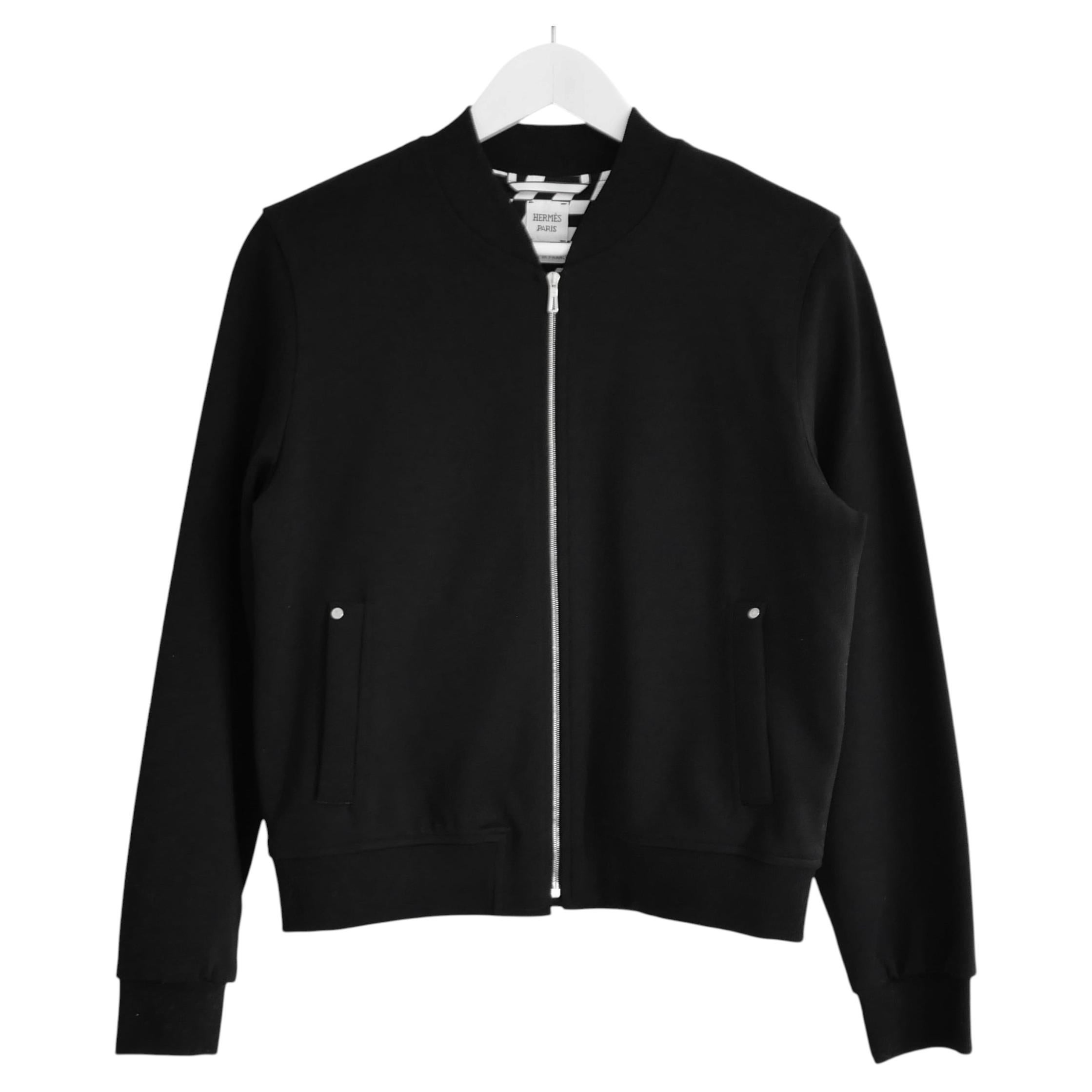 Chaqueta bomber contemporánea de mujer de Hermès, de algodón negro, talla FR38/UK10