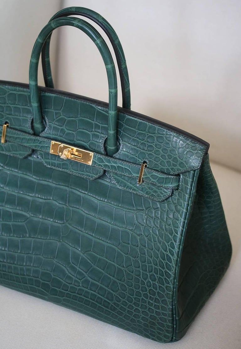 Hermès 35CM Alligator Vert Titien Gold H/W Birkin Bag For Sale at 1stdibs