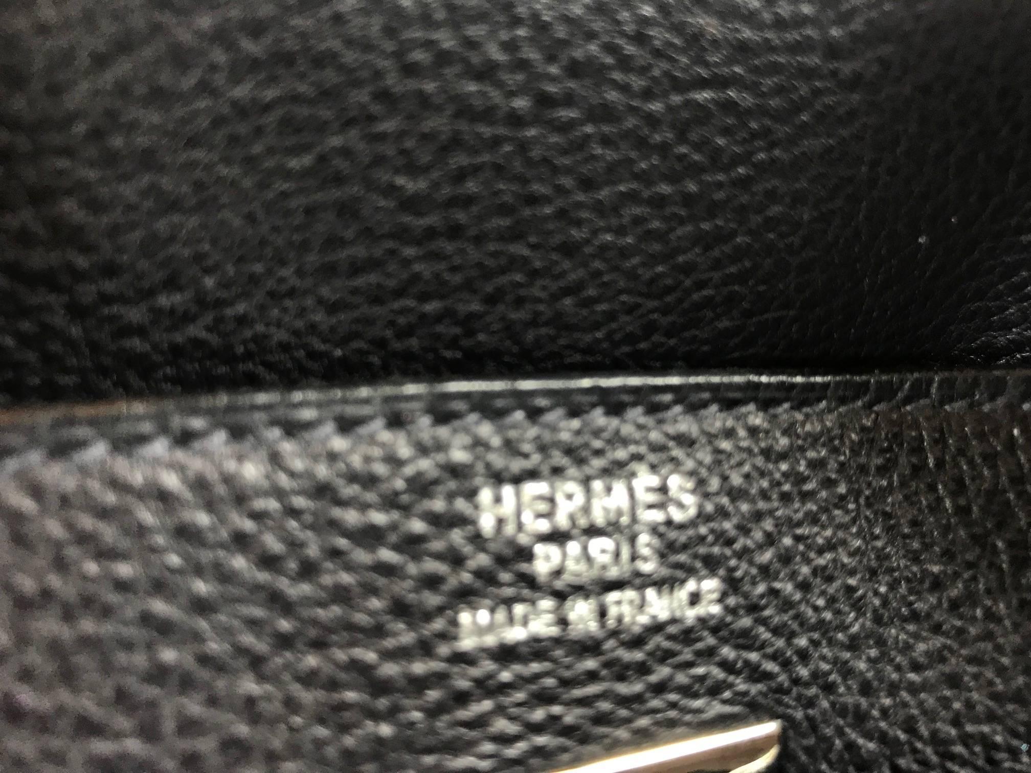Women's or Men's Hermès Birkin 40cm Navy Togo For Sale