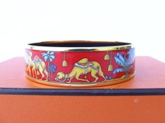 Hermès Enamel Printed Bracelet Camels in Desert Golden Hdw Size GM 70 Large
