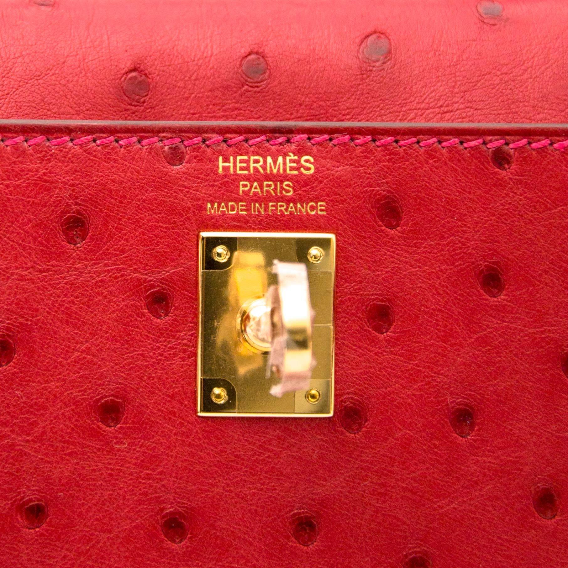 Hermès Sellier 25 Autruche Rouge Vif GHW Kelly Bag In New Condition In Antwerp, BE