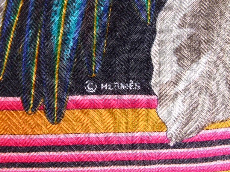 Hermès Les Perroquets Parrots Metz Cashmere Silk 90 cm  Scarf Wrap Shawl For Sale 6