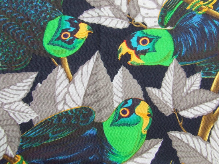 Hermès Les Perroquets Parrots Metz Cashmere Silk 90 cm  Scarf Wrap Shawl For Sale 1