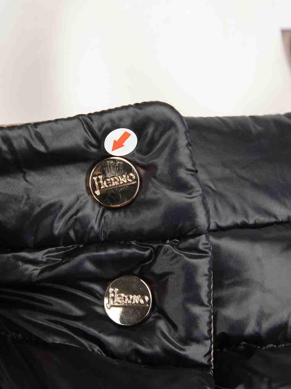 Herno Beige Reversible Mid Sleeve Quilted Jacket Size L In Excellent Condition In London, GB