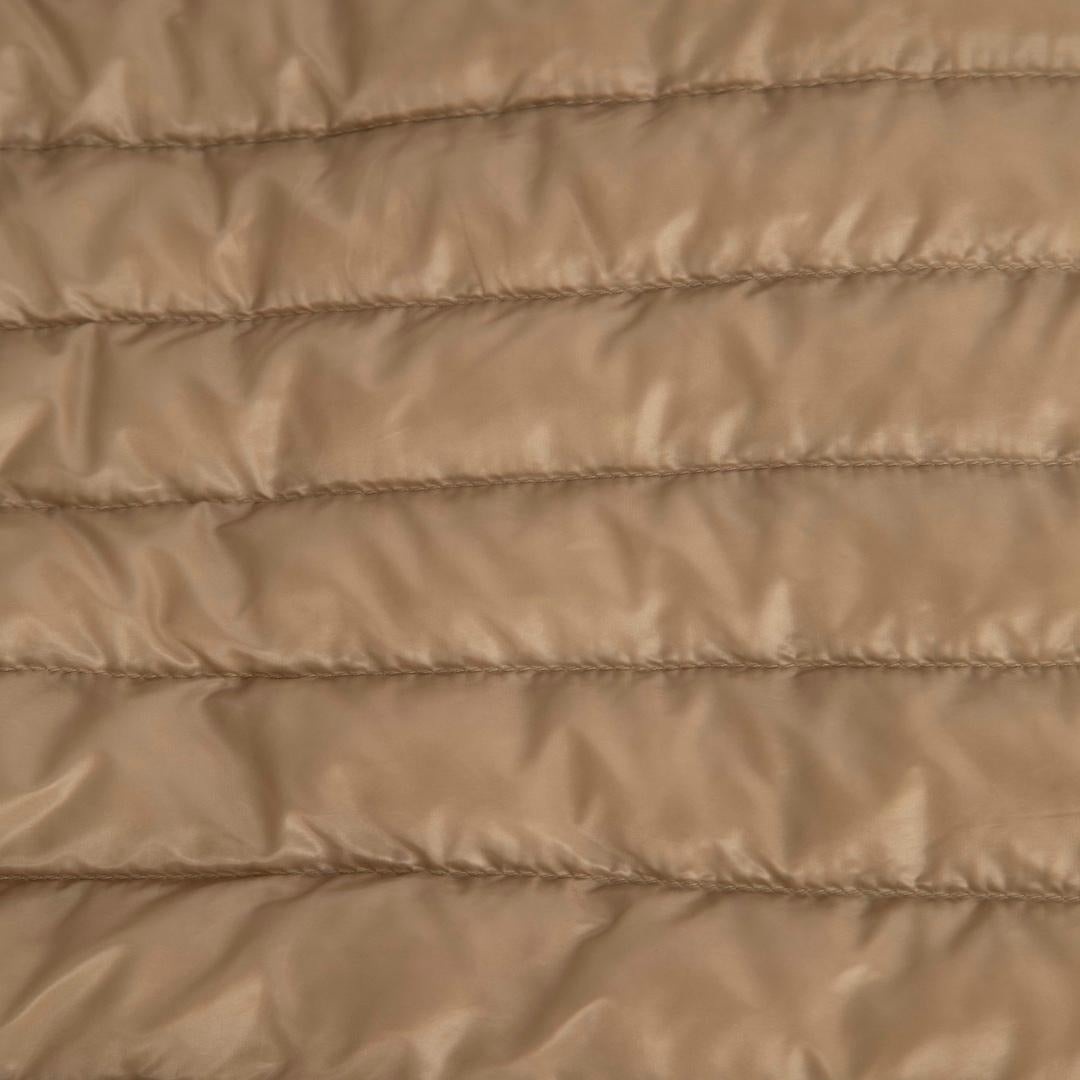 Chaleco acolchado sin mangas Herno Beige Talla XL en Excelente estado para la venta en London, GB