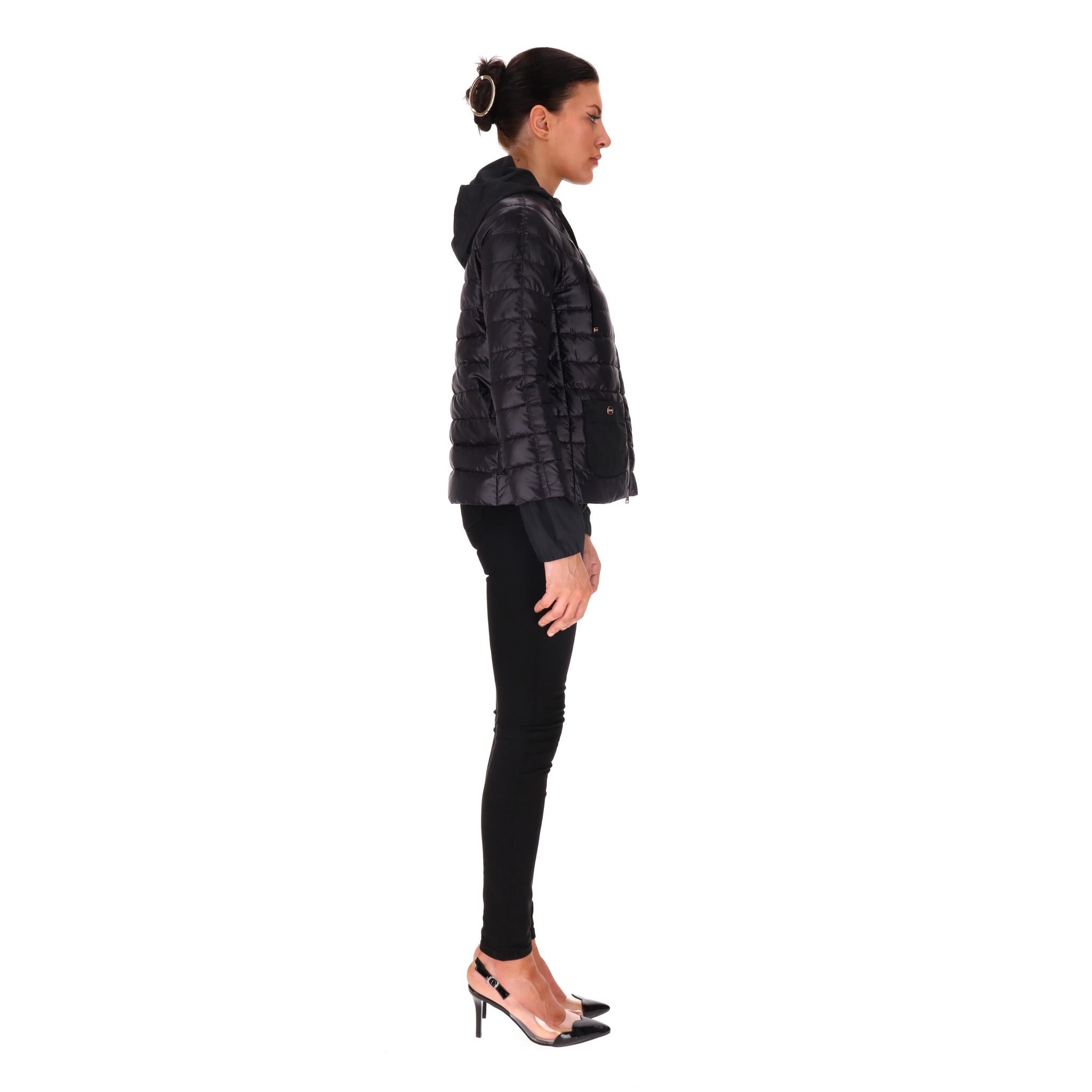 Chaqueta con capucha acolchada de plumón Herno Negro en venta