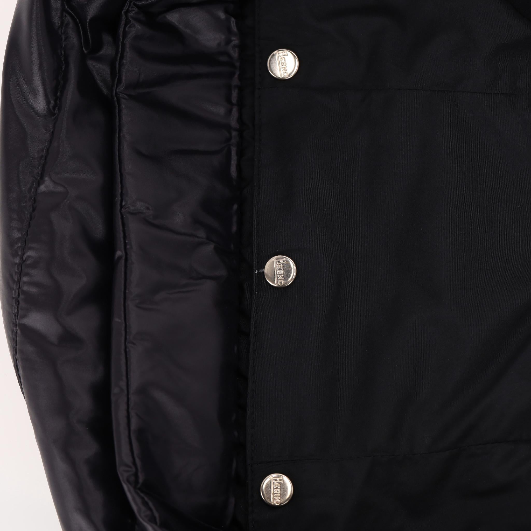 Chaqueta con capucha acolchada de plumón Herno en venta 1
