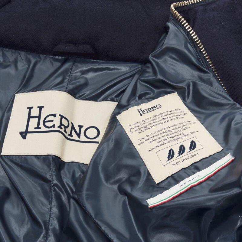 HERNO Veste bleu marine en duvet d'oie légèrement résistante à l'eau, taille IT 38 XS en vente 4