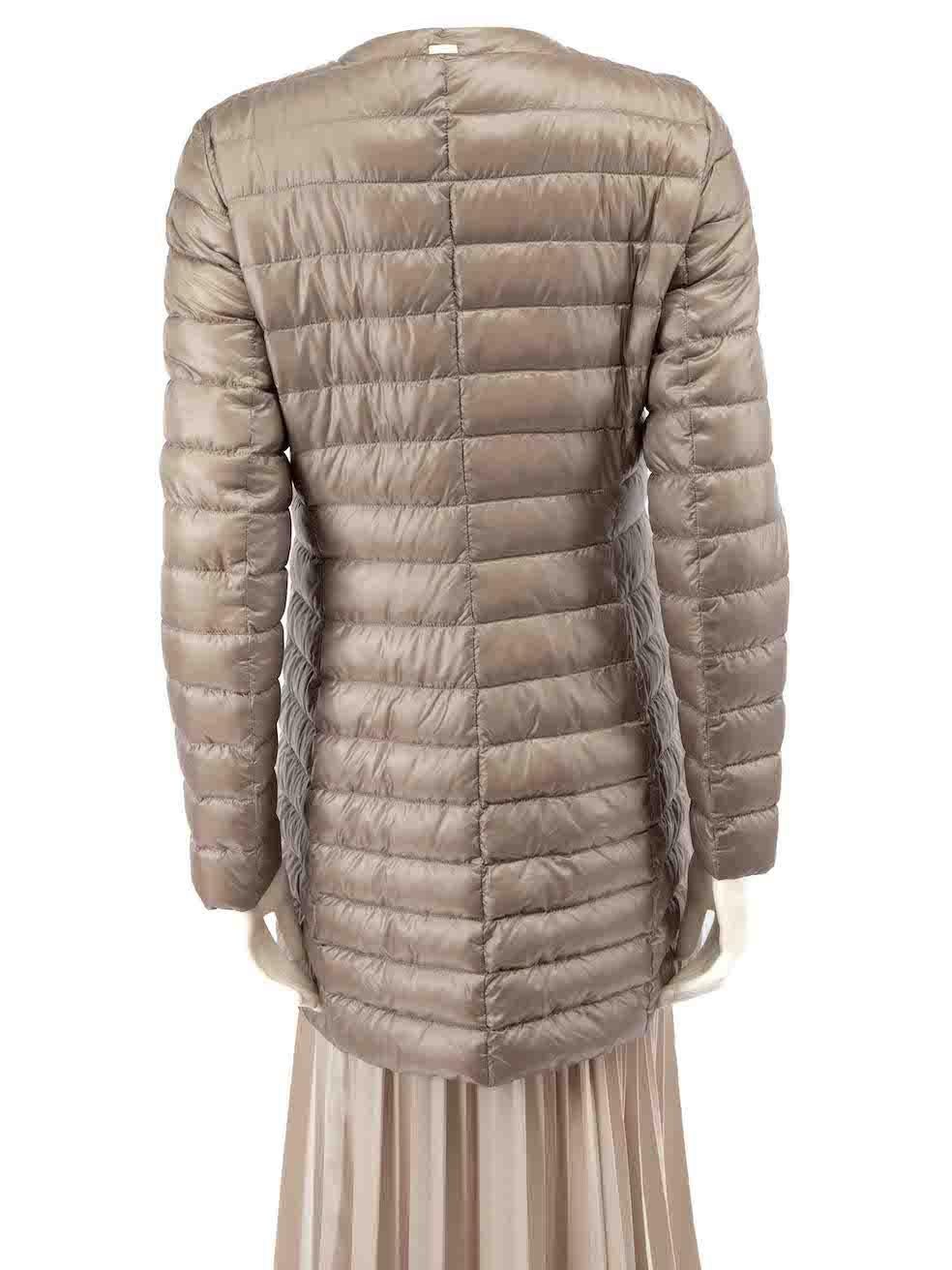 Herno Taupe Quilted Puffer Jacket Size L In Excellent Condition For Sale In London, GB