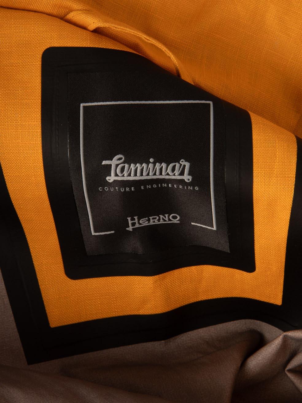 Veste jaune Herno à col haut et fermeture éclair, taille L Pour femmes en vente