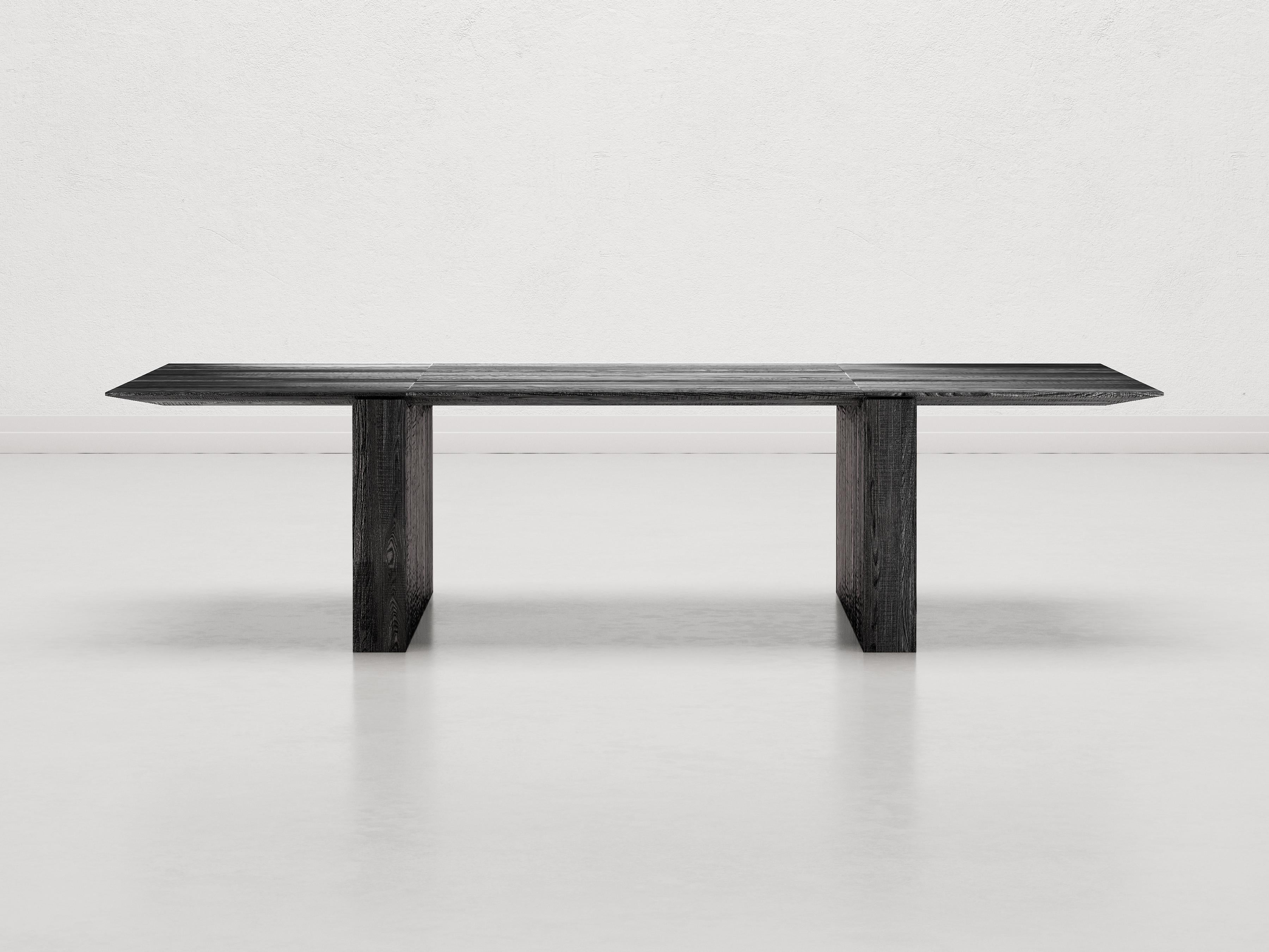 La table de salle à manger 