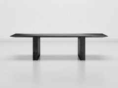 Mesa de comedor Heroes de madera de abeto negro