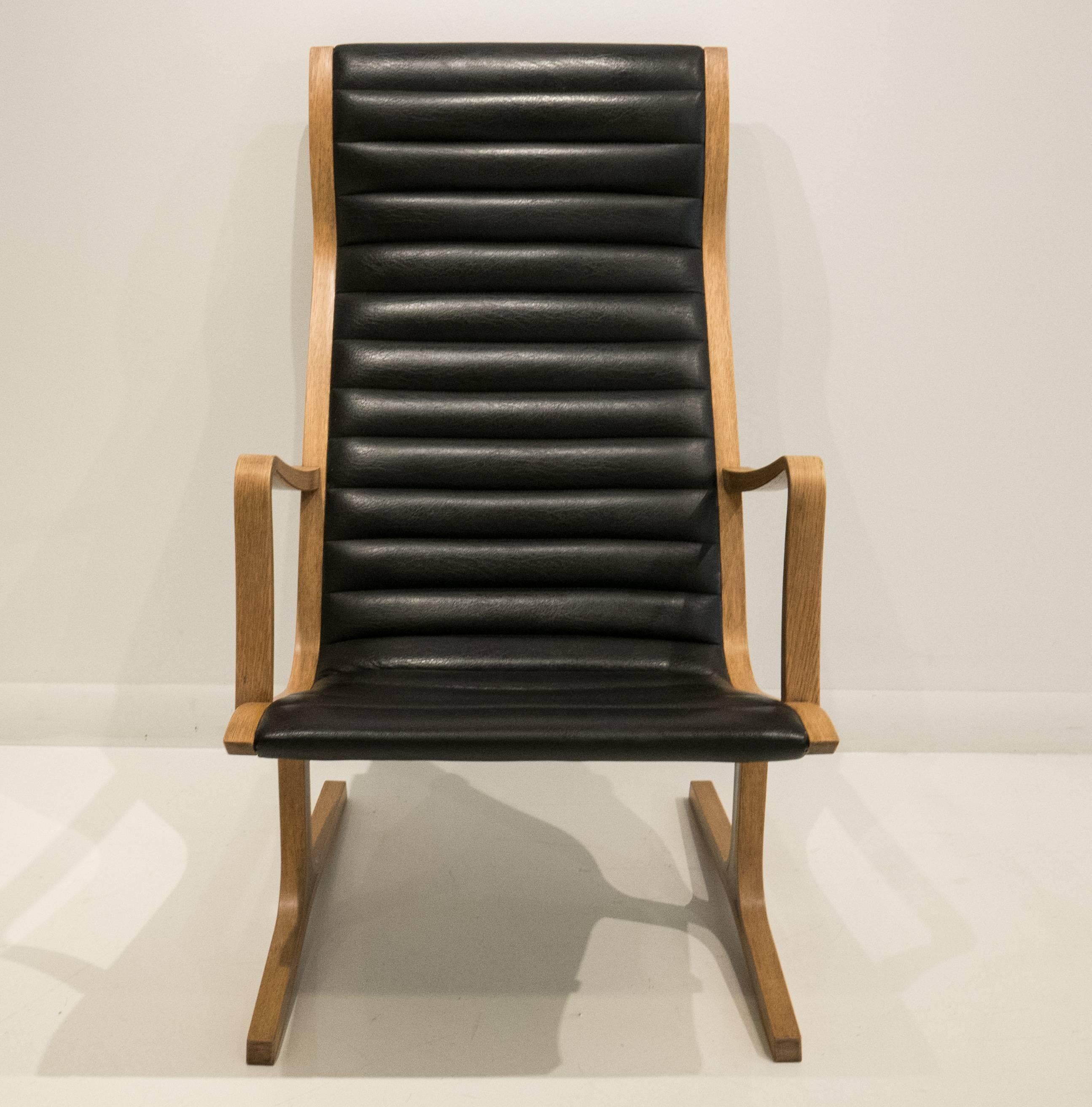 Japanese Heron Chair with Footrest by Mitsumasa Sugasawa