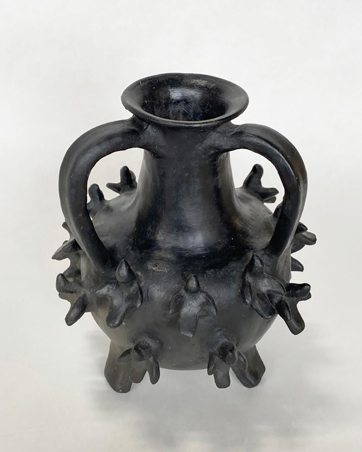 Herón Martínez Mendoza Barro Negro Three-Handled Vessel with Applied Birds In Good Condition For Sale In Minneapolis, MN