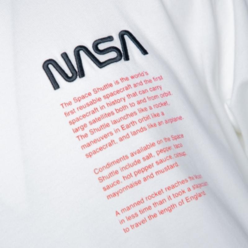 Heron Preston White NASA Facts Print Maglia in cotone S. In condizioni ottime in vendita a Dubai, Al Qouz 2