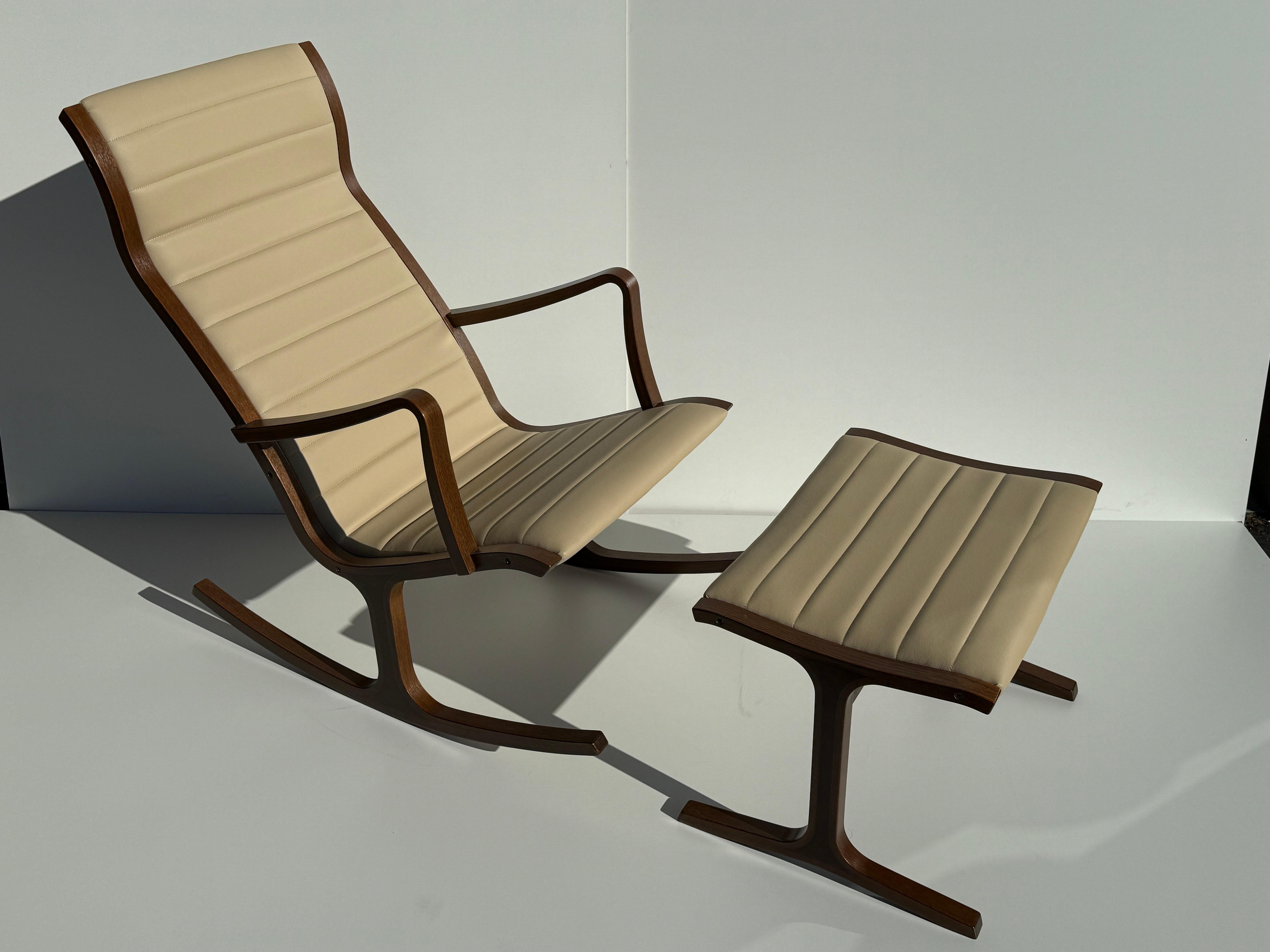Japanese Heron Rocking Chair by Tendo Mokko For Sale
