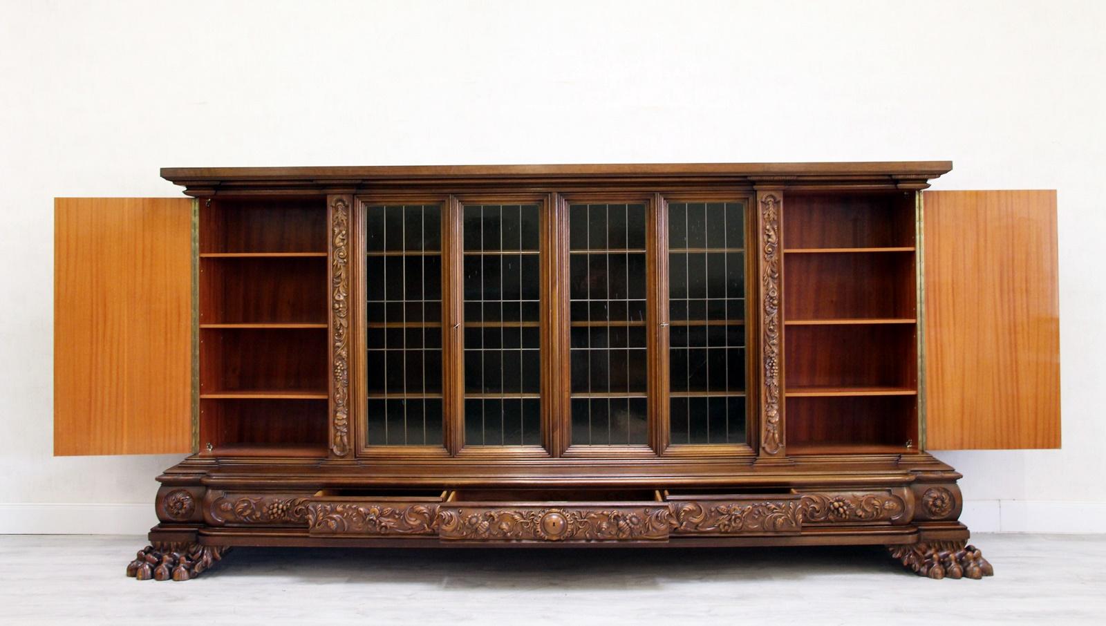Herrenzimmer Cupboard Bookcase Antique Table Display Case Löwentatz im Angebot 1