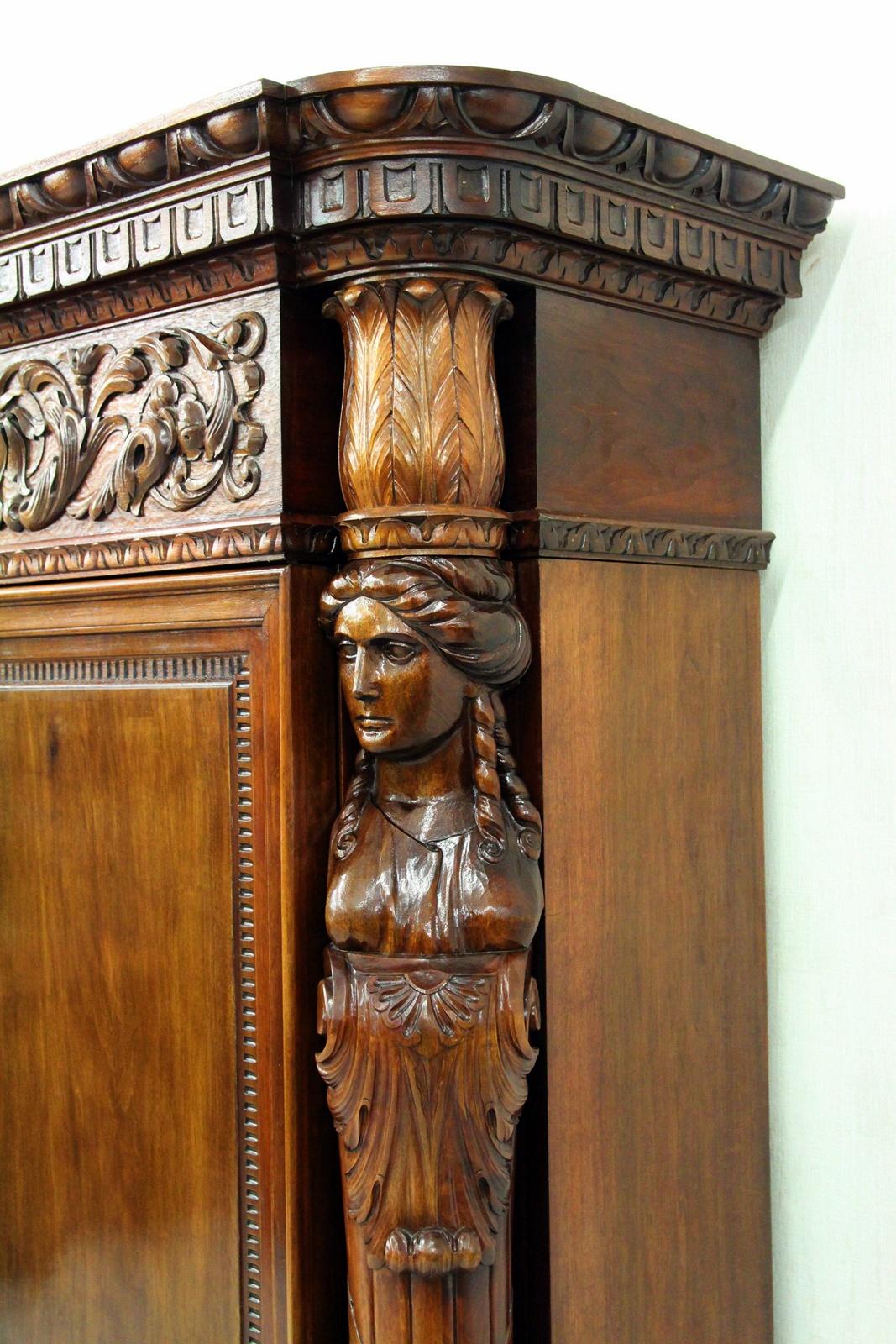 Herrenzimmer Cupboard Bookcase Antique Table Showcase Figurines (Mitte des 20. Jahrhunderts) im Angebot