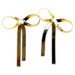 Chaîne d'oreilles Herringbone «ow » en or jaune 14 carats.