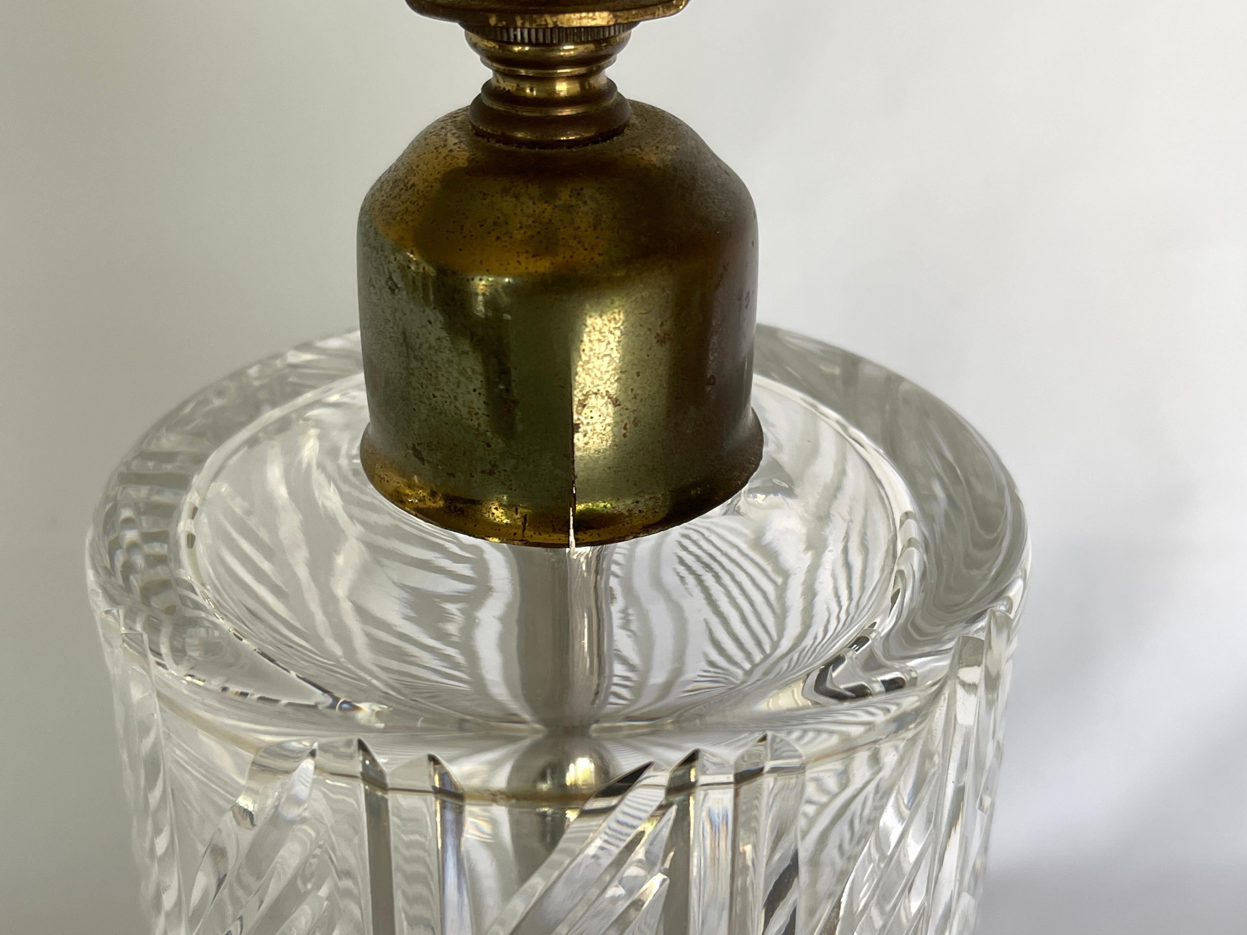 Britannique Lampe à colonne en cristal taillé à chevrons de Waterford  en vente