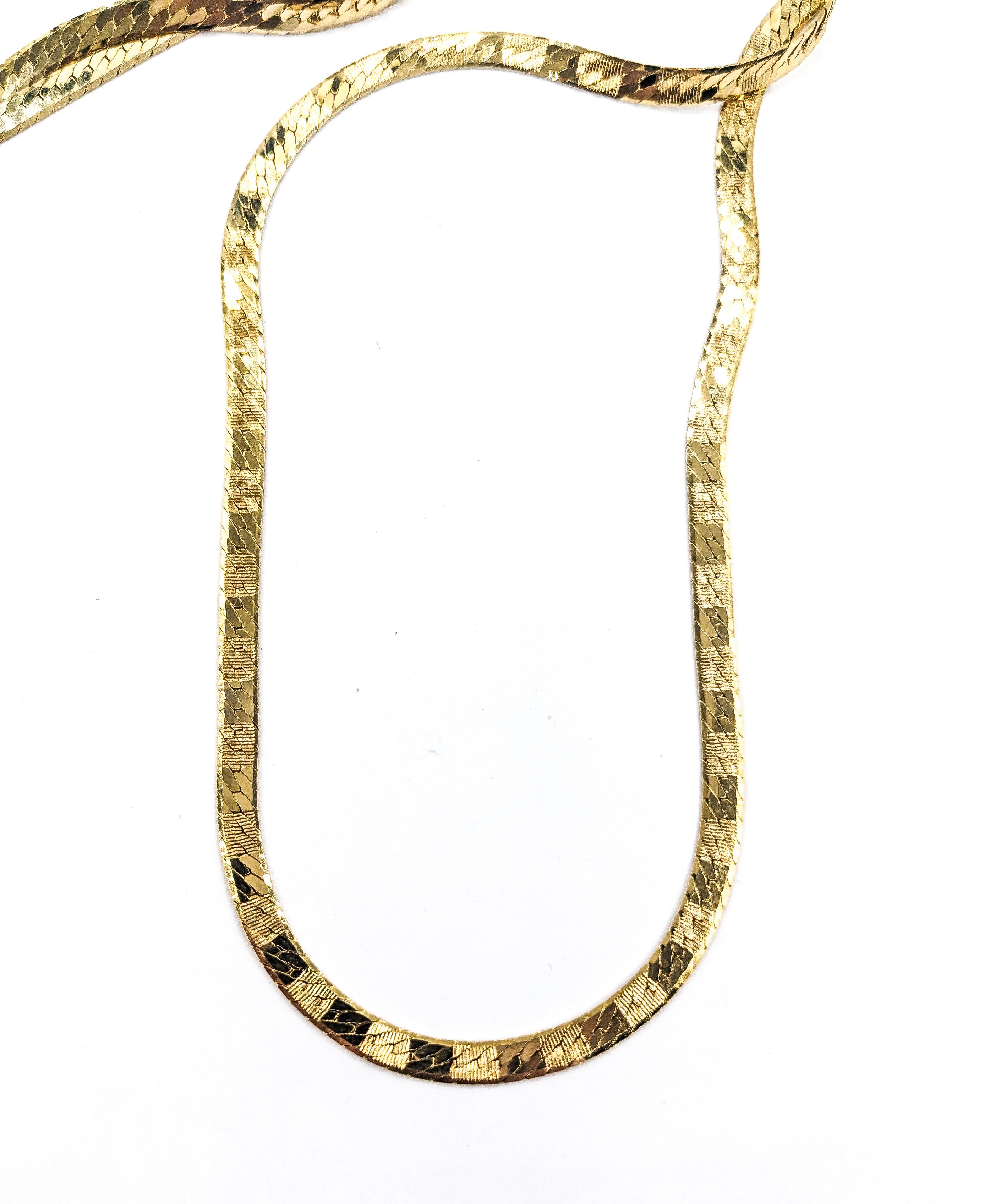 Women's Herringbone Design Necklace In Yellow Gold