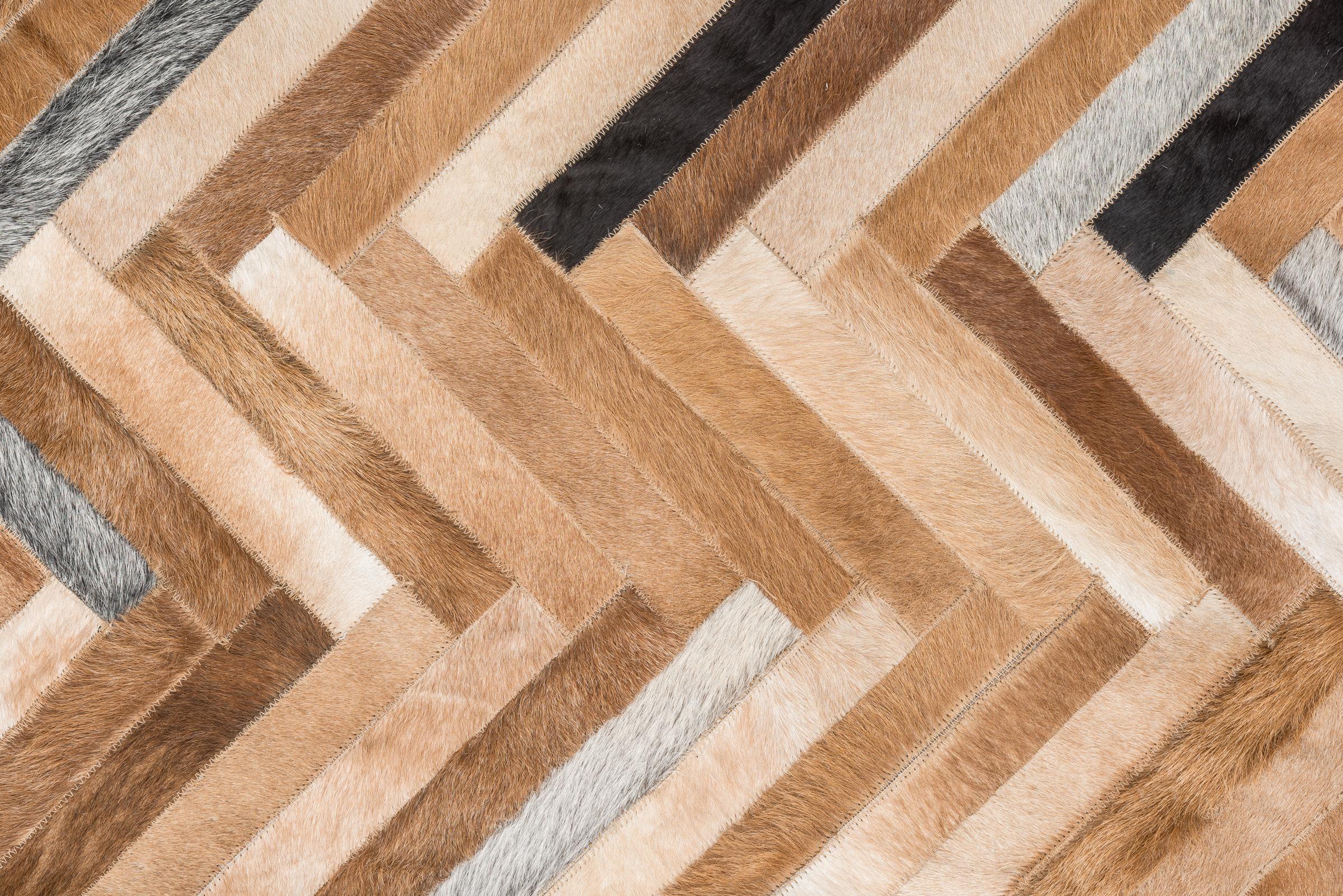 Modern Herringbone Pattern Brown & White De Los Bosques Cowhide Area Floor Rug XXLarge For Sale