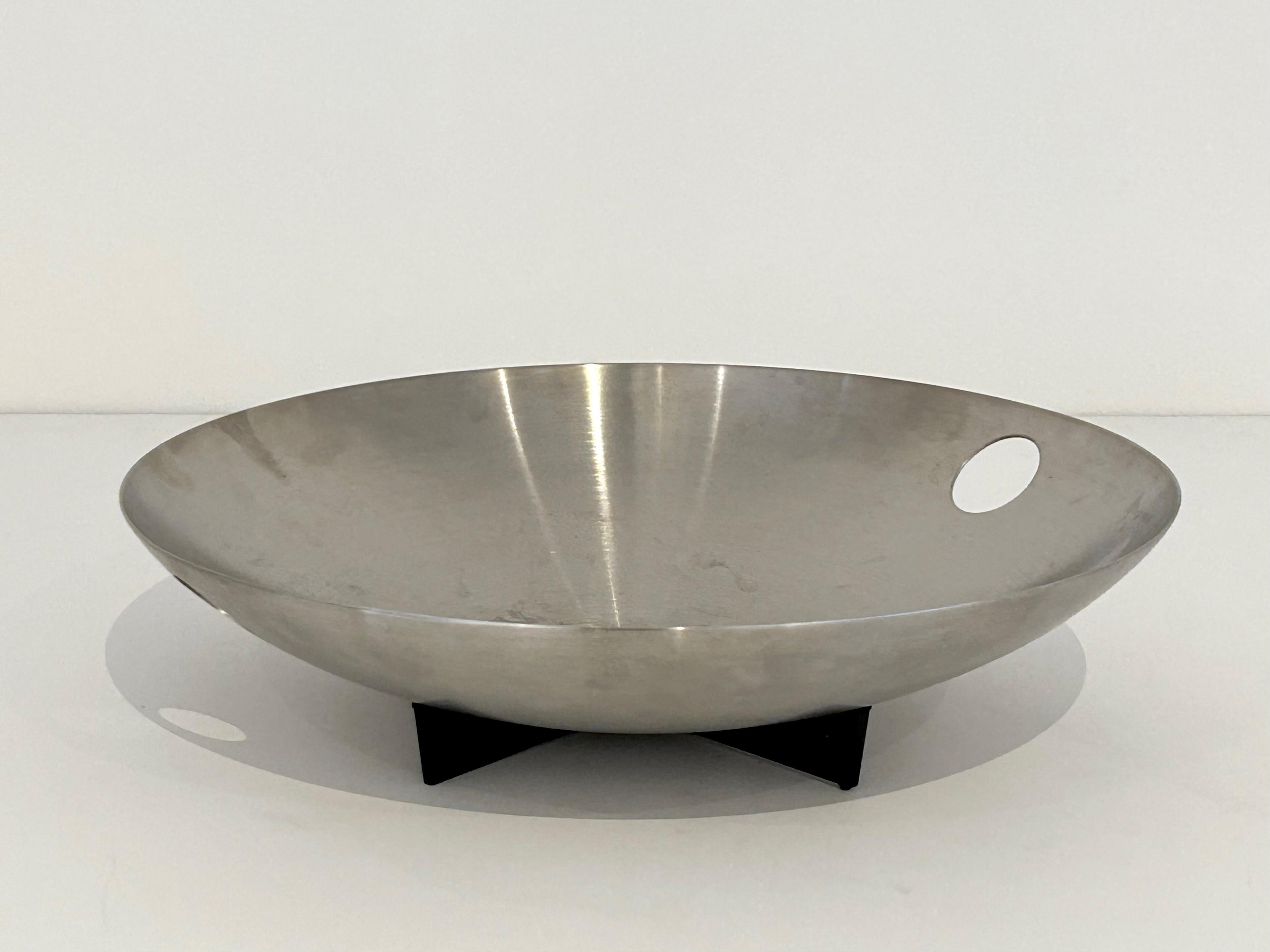 Herstal Dänemark Edelstahlschüssel mit Salatbesteck im Angebot 5