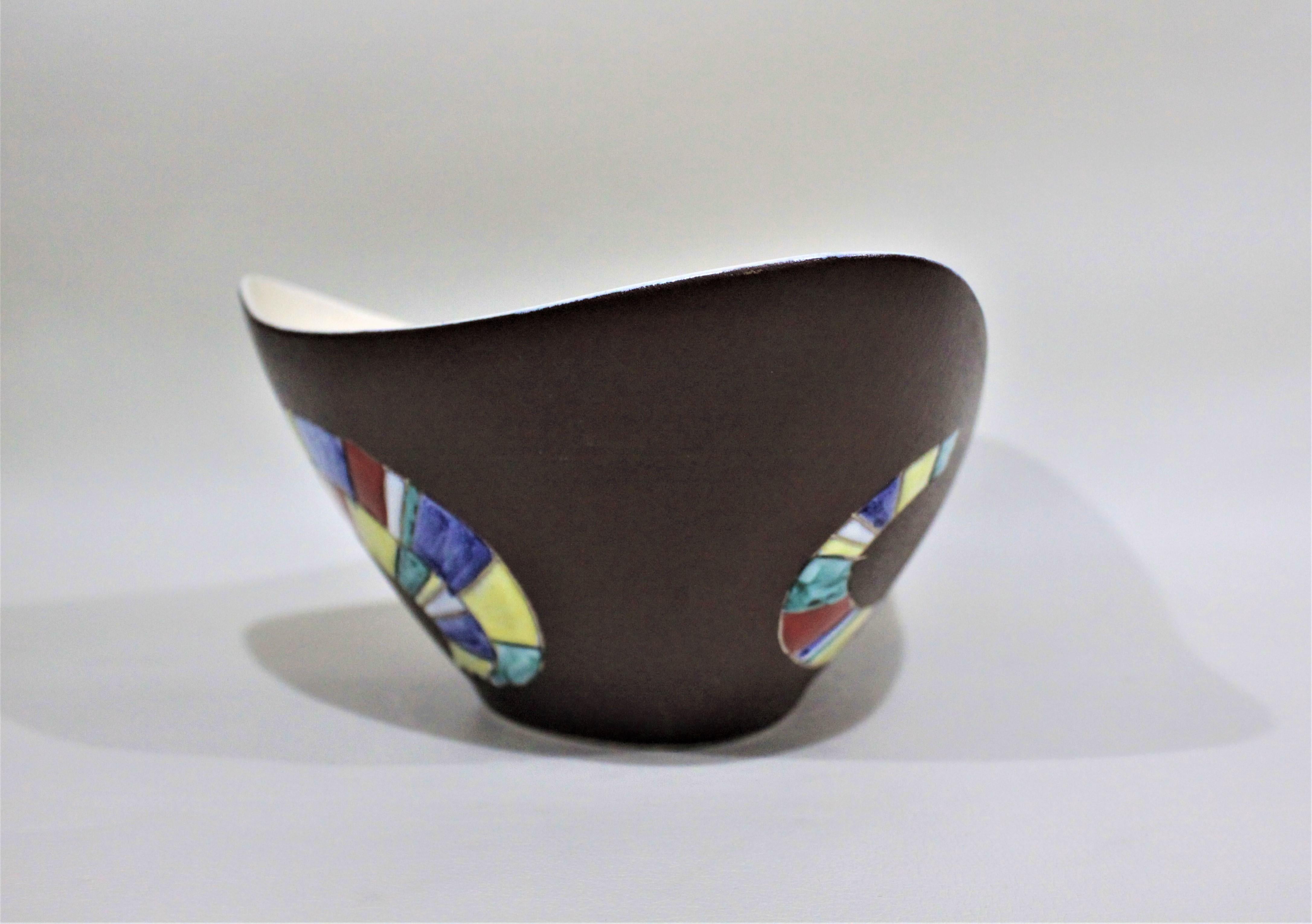 Canadian Herta Gerz Mid-Century Modern Ceramic Studio Art Pottery Bowl For Sale