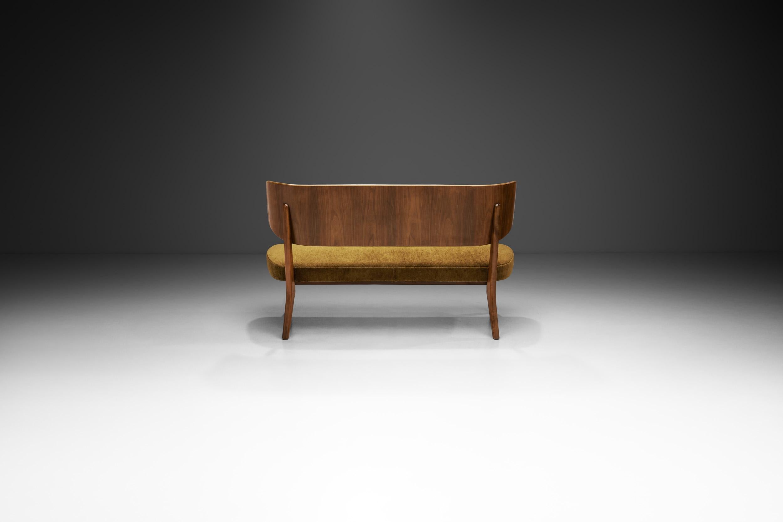 Herta-Maria Witzemann Settee for Schörle & Gölz, Stuttgart, Germany, 1950s In Good Condition In Utrecht, NL