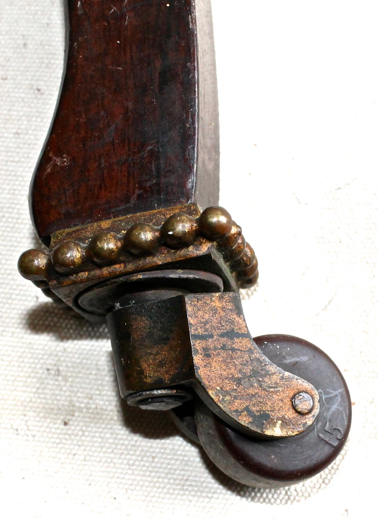 Sedia laterale imbottita in noce nero di Herter Brothers (attribuita) in vendita 4