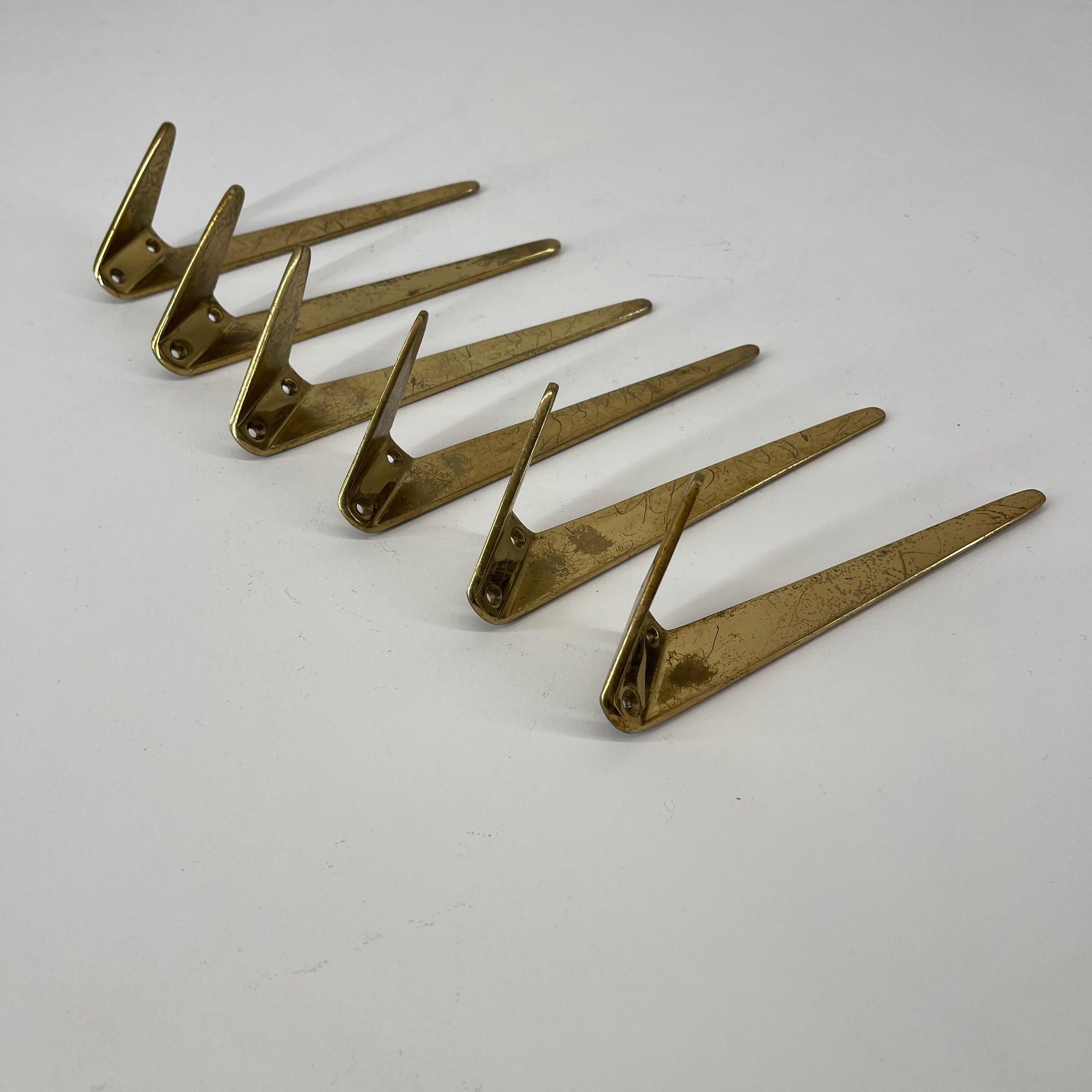 Hertha Baller Brass Wall Hooks Model 'Josefstadt' 6 Pieces Available, 1950s In Good Condition For Sale In Vienna, AT