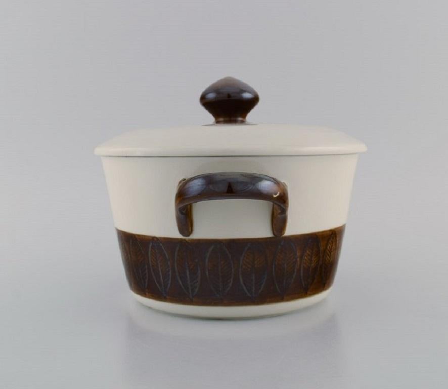 Hertha Bengtson (1917-1993) for Rörstrand. 
Koka lidded tureen in glazed stoneware. 1960s.
Measures: 25 x 16.5 cm.
In excellent condition.
Stamped.
For almost half a century, Hertha Bengtson was one of Sweden's leading designers in ceramics and