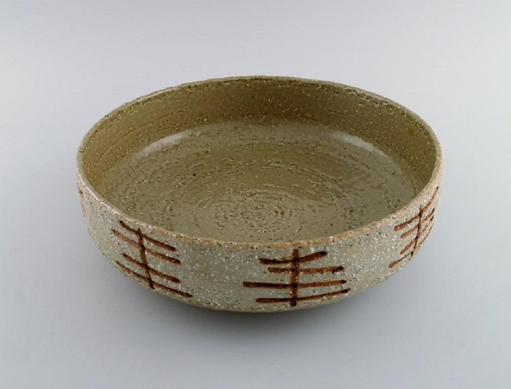 Swedish Hertha Bengtson (1917-1993) for Rörstrand. Large unique bowl in glazed stoneware For Sale