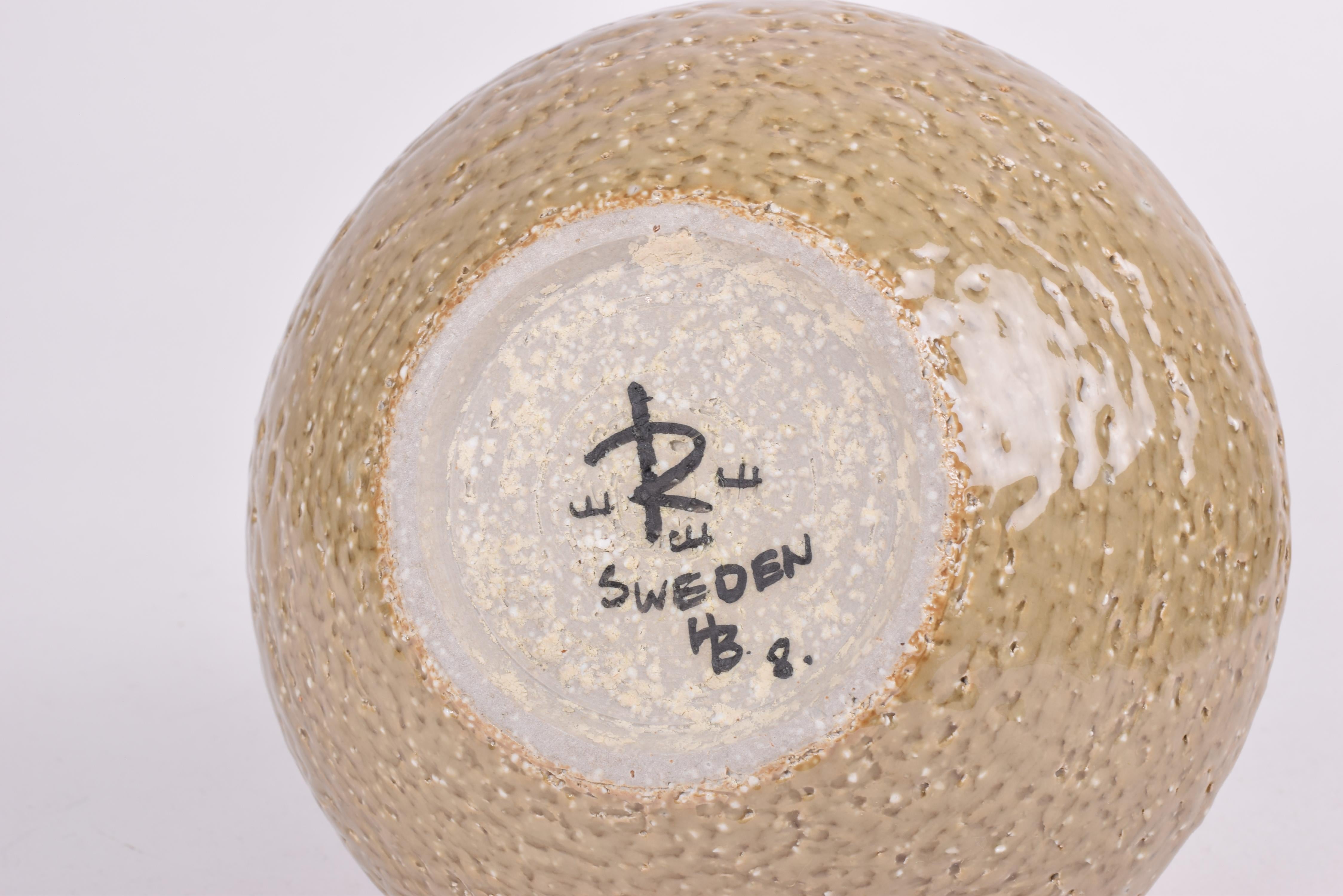 Ceramic Hertha Bengtson for Rörstrand Budded Vase Beige Green and Rustic, Sweden, 1960s For Sale