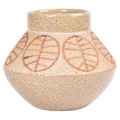 Hertha Bengtson für Rörstrand Vase mit Knospen Beige Grün und Rustikal, Schweden 1960er