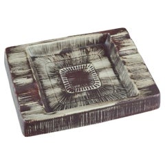 Hertha Bengtson for Rörstrand. Stoneware ashtray. Brown and light shade glaze