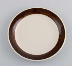 Hertha Bengtson per Rörstrand, Dodici piatti da torta Koka in gres