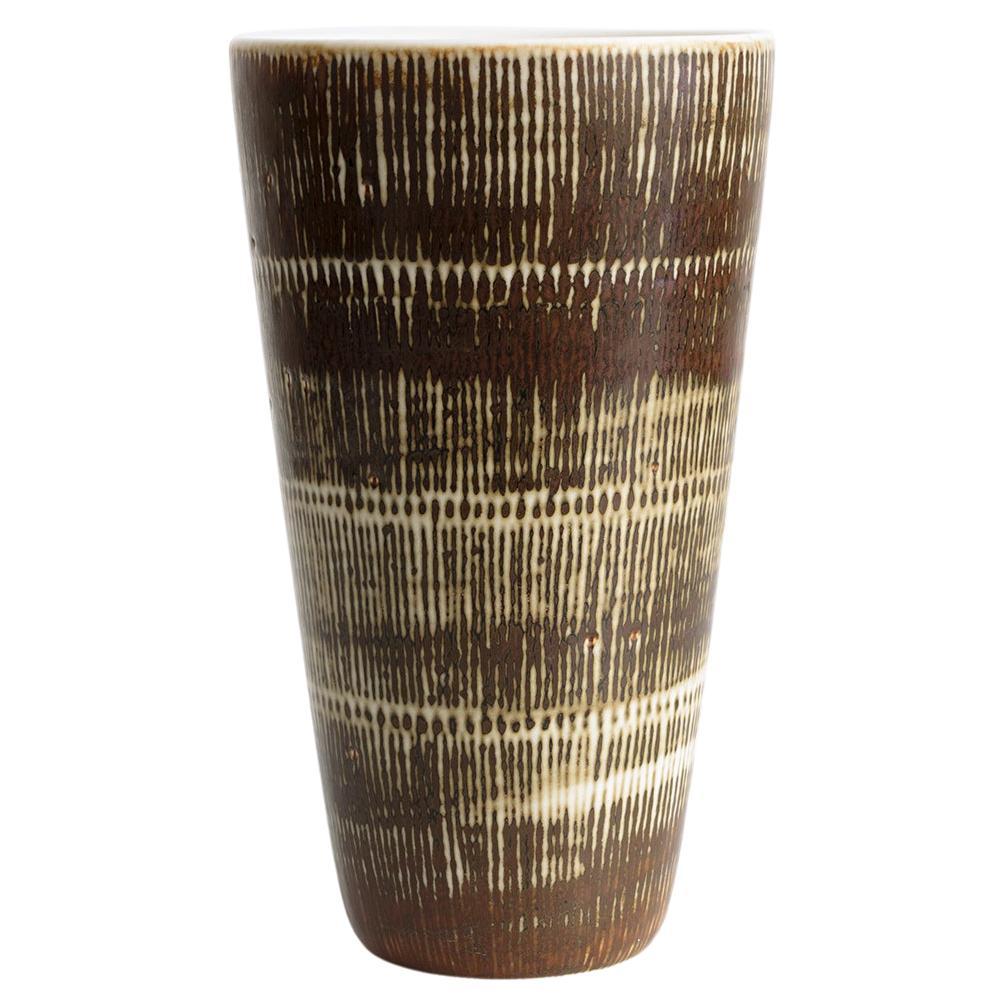 Hertha Bengtsson entworfene schwedische Mid-Century-Vase von Hertha Bengtsson, hergestellt in Rorstrand, Studio