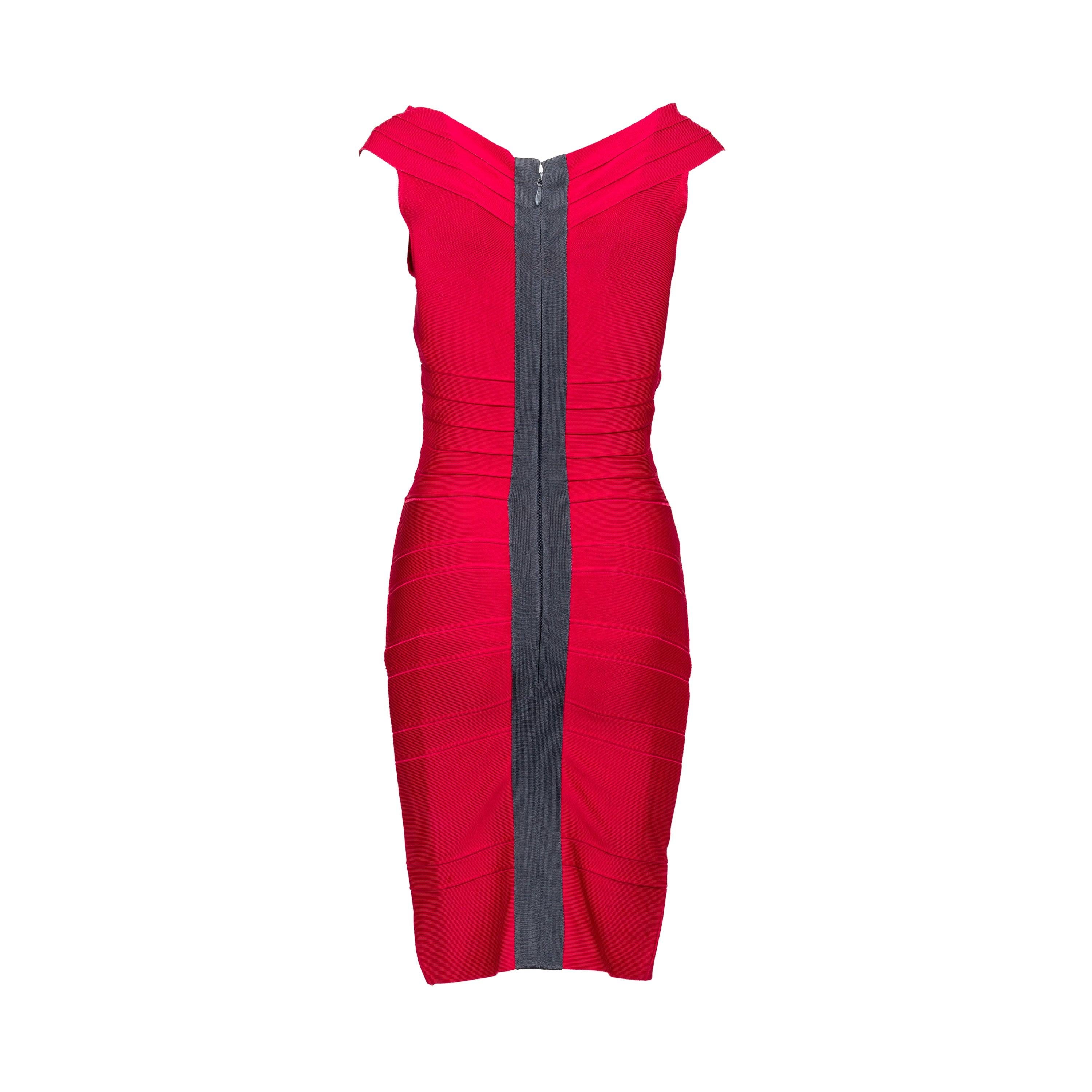 Flaunt your curves with the Herve Leger Bandage Midi Dress. Expertly crafted from premium fabric, this dress effortlessly accentuates your curves for an alluring silhouette. The sleeveless design and flattering midi length makes it a must-have for