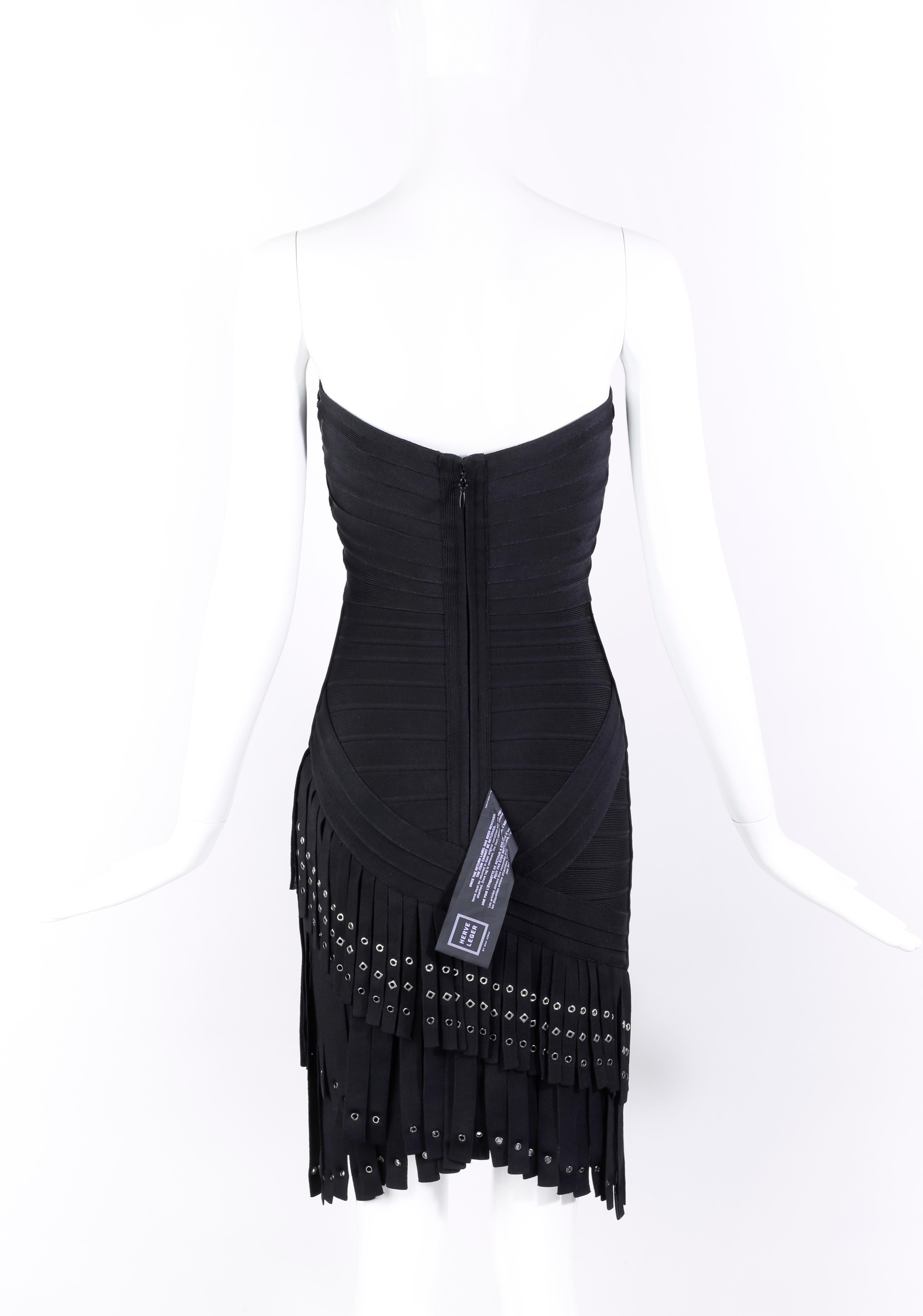 Herve Leger „Belina“ Schwarzes asymmetrisches Bandage-Kleid mit Fransen und Ösen, trägerlos, neu mit Etikett im Angebot 1
