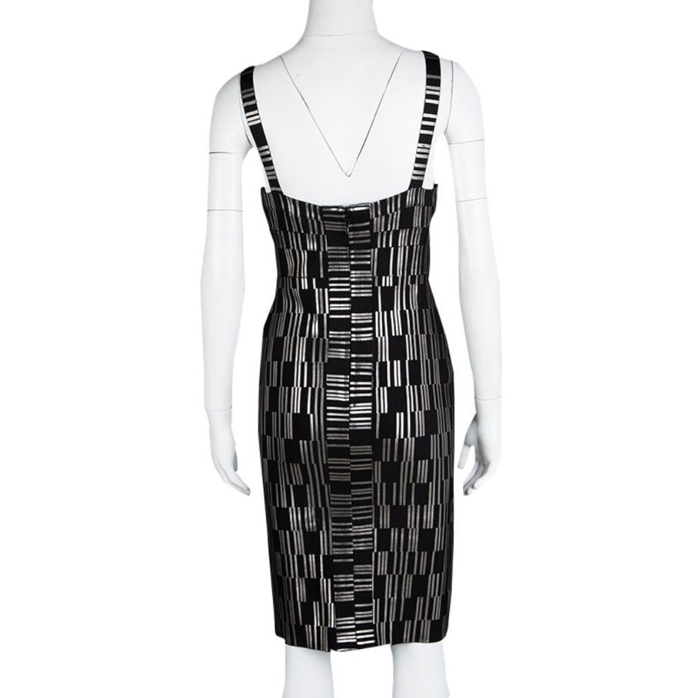 To give you a gorgeous fit and lots of style, Herve Leger brings you this sleeveless bandage dress. It has been designed with foil prints, a back zipper, and their signature bandage strips. You can wear it with strappy sandals or pumps.

Includes:
