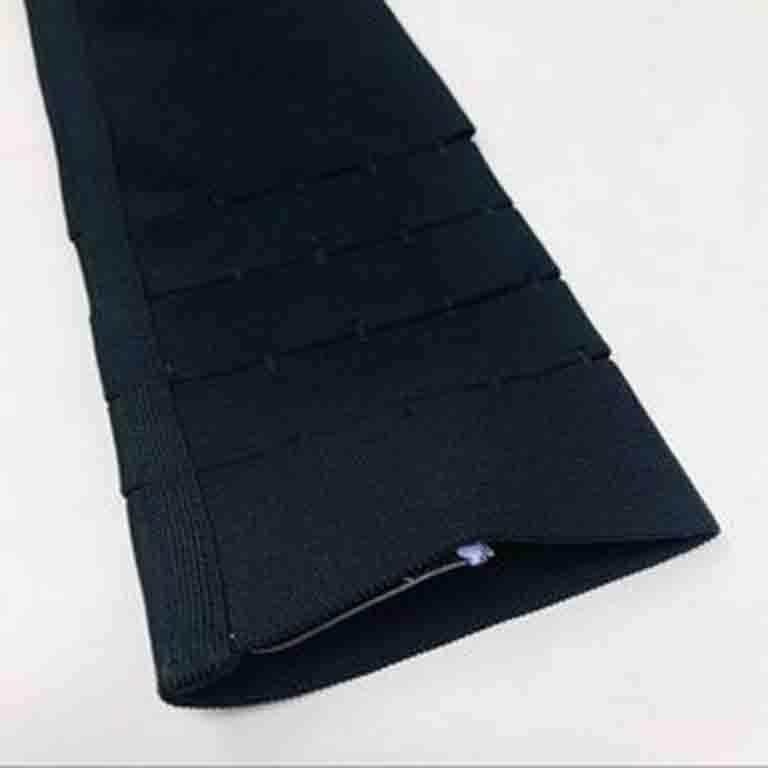 Herve Leger Schwarzes Strickhandtuch mit einem Ärmel / Handtuch im Angebot 3