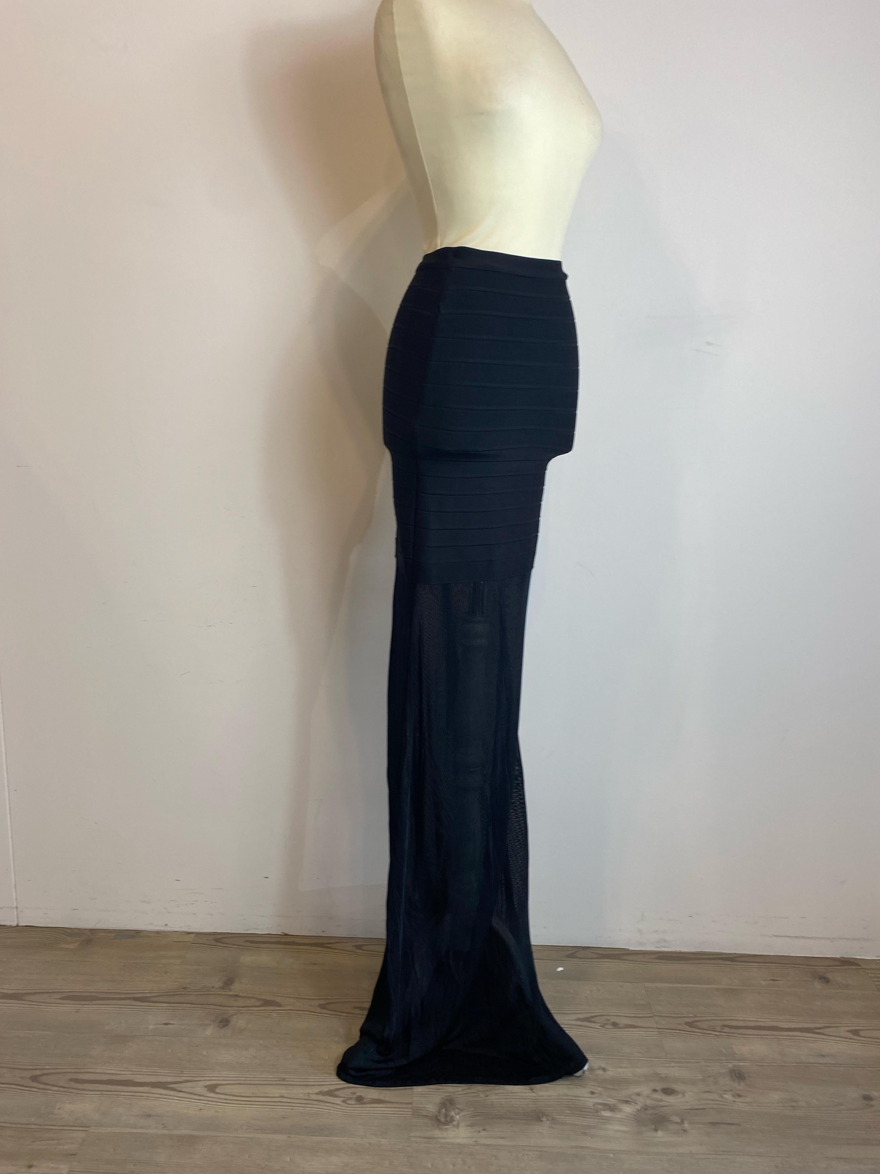 Schwarzer langer Rock von Herve Leger. im Angebot 1