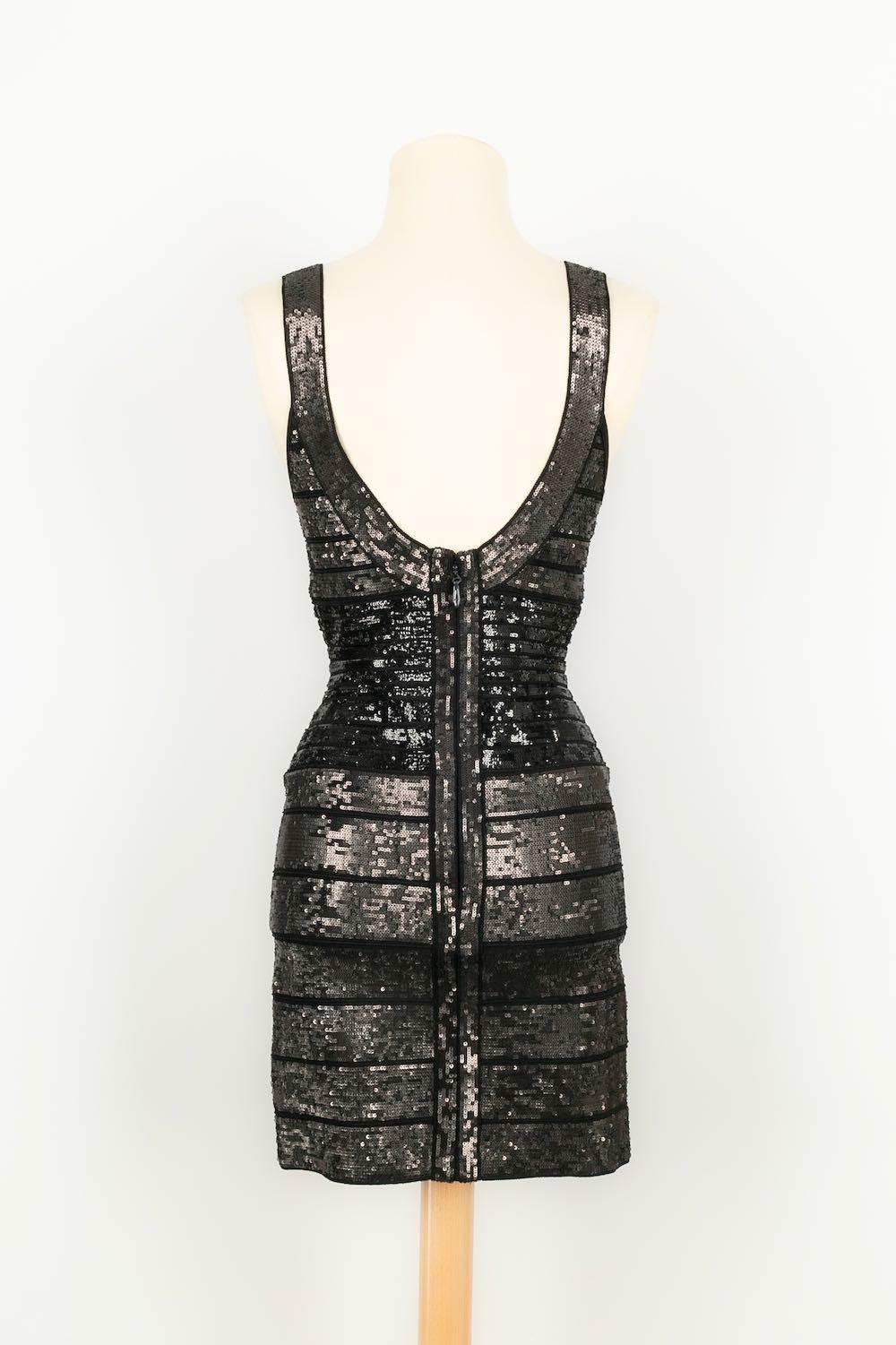 Hervé Léger Black Mesh Dress Embroidered with Sequins In Excellent Condition For Sale In SAINT-OUEN-SUR-SEINE, FR