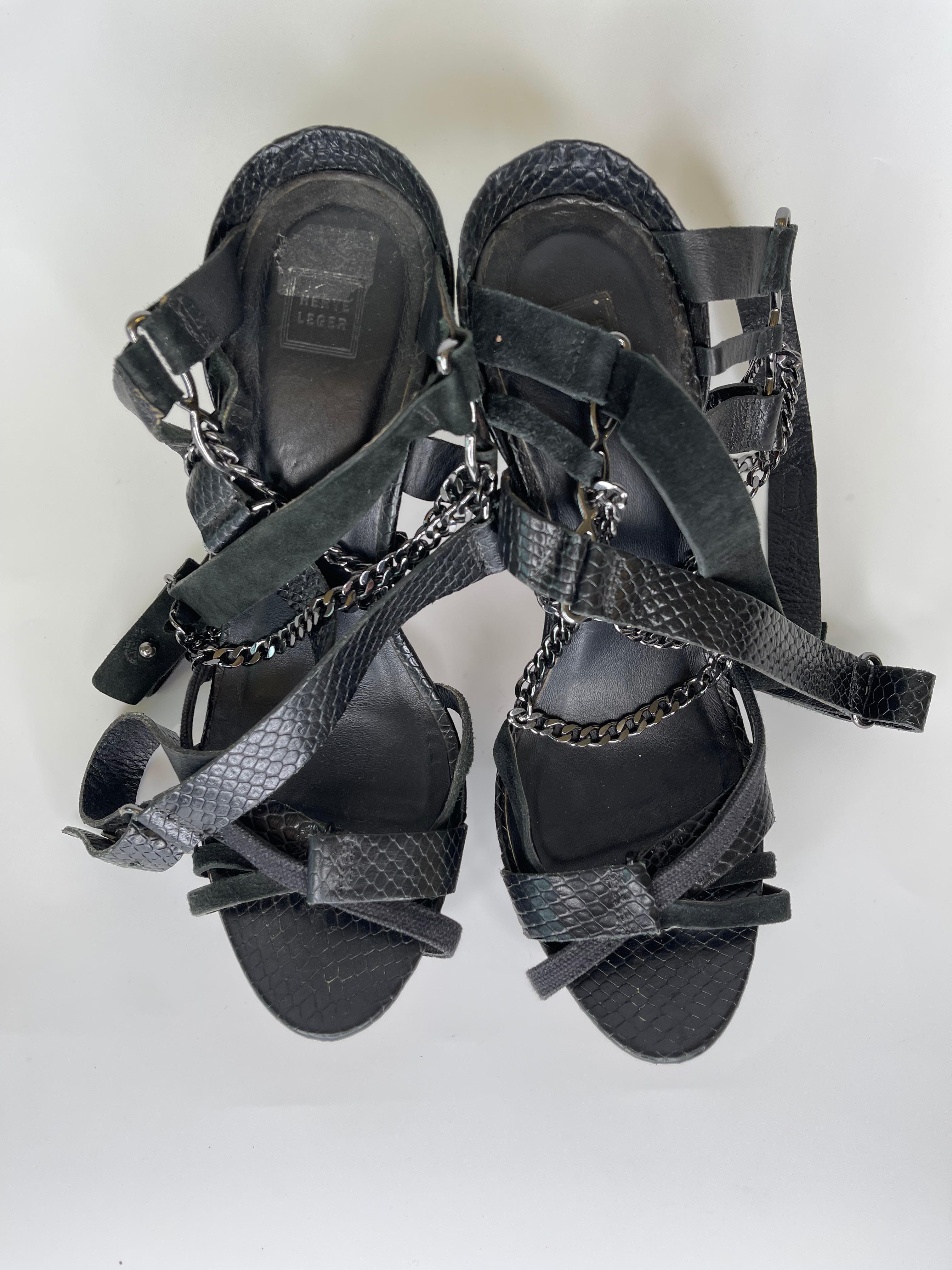 Herve Leger Black Python Embossed Strappy Stiletto Platform Sandal (38.5 EU) In Good Condition For Sale In Montreal, Quebec